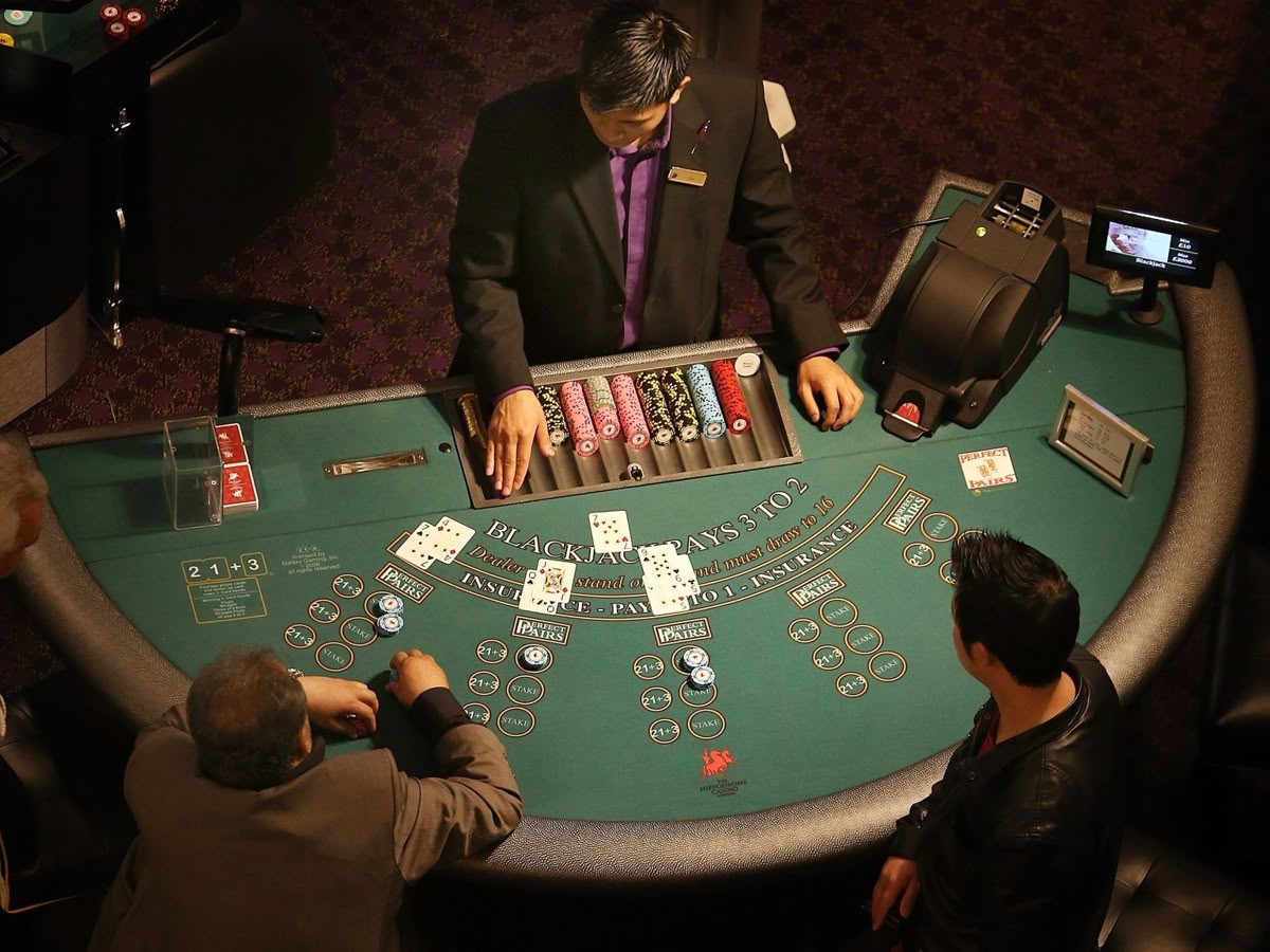 GreenCasino کیسینو میں پوکر گیمز